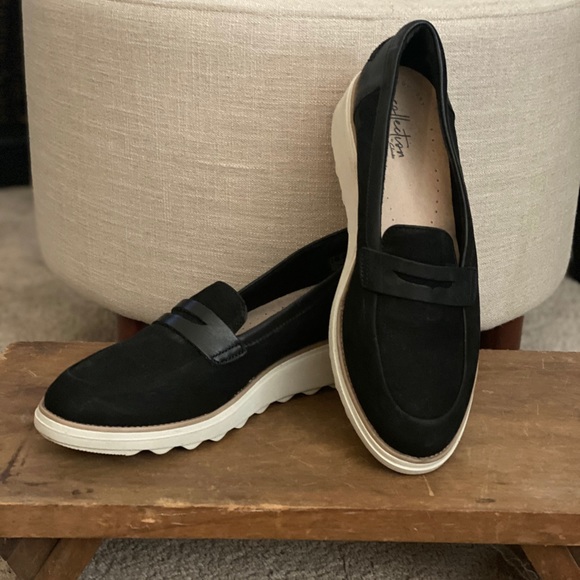 Clark’s loafers 9.5